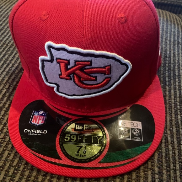 New Era Other - 🔥🔥SOLD🔥🔥NWT Kansas City Chiefs flat bill fitted cap 59 Fifty size 7 1/8 NFL